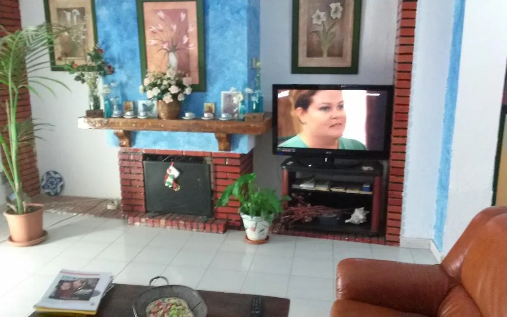 Hostal El Patio Альхаурин-де-ла-Торре