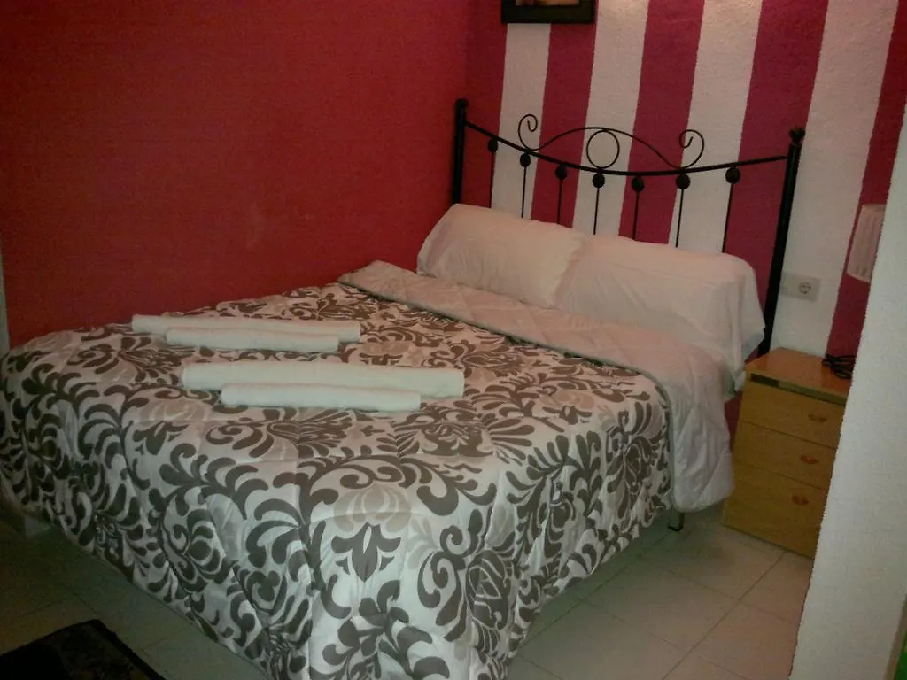 Hostal El Patio 알하우린데라토레