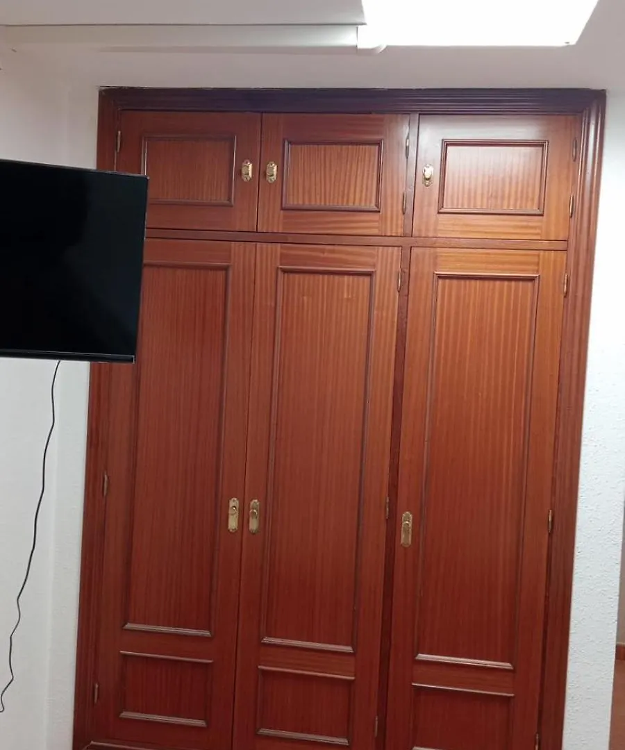 Hostal El Patio 알하우린데라토레